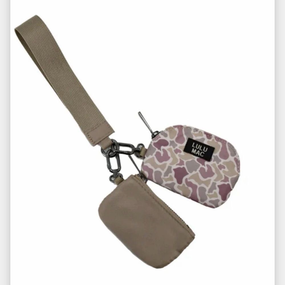LULU MAC CAMO Double Pouch Wristlet NWT